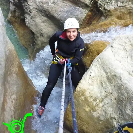 بيت شباب Tantaka - Meleses Radiquero