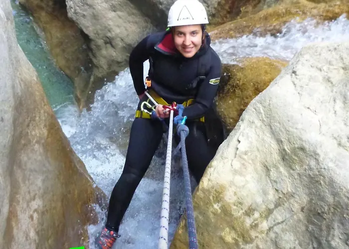 Hostel Tantaka - Meleses Radiquero